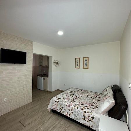 Apartmani Simona Budva Eksteriør bilde