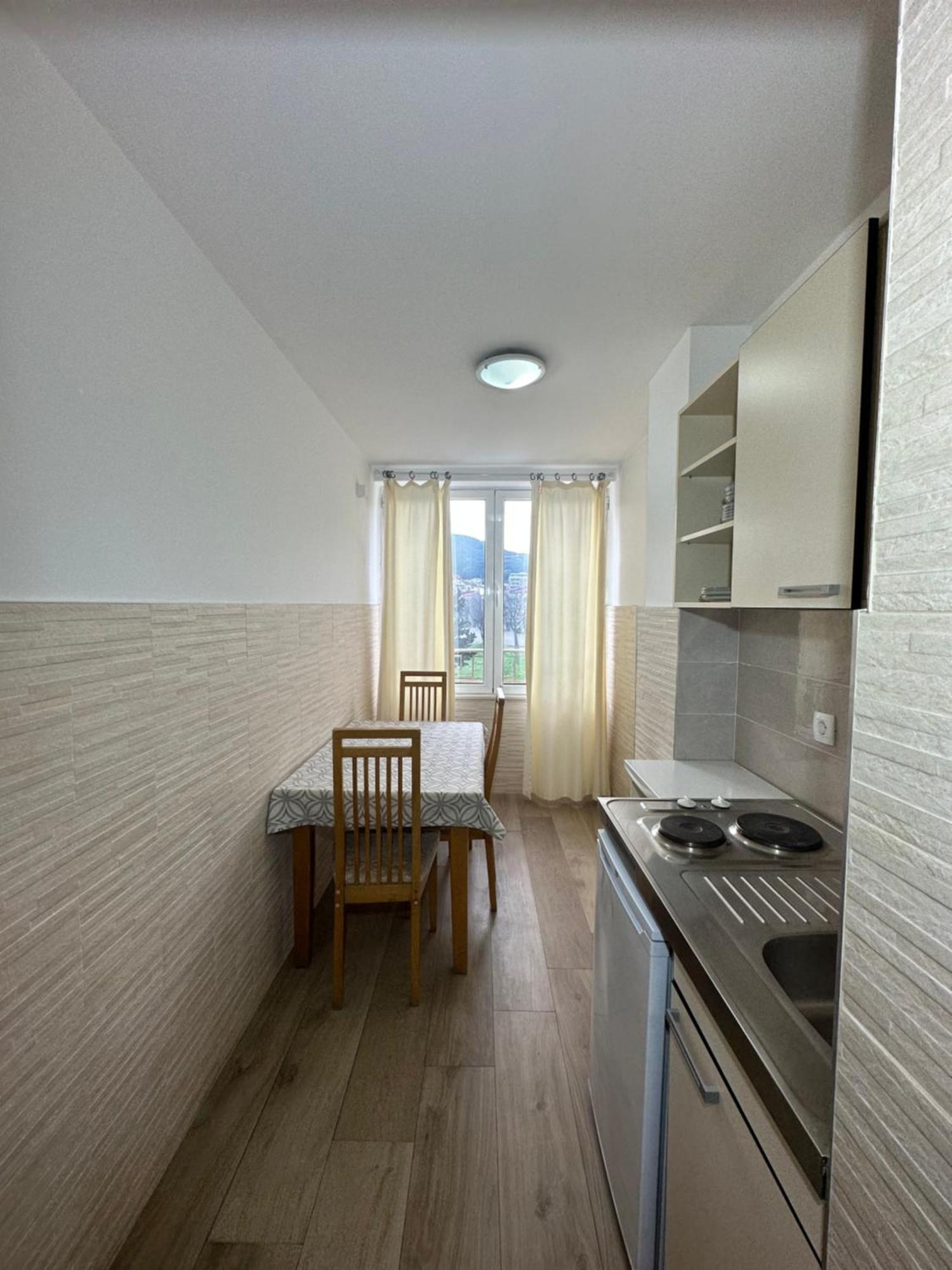 Apartmani Simona Budva Eksteriør bilde
