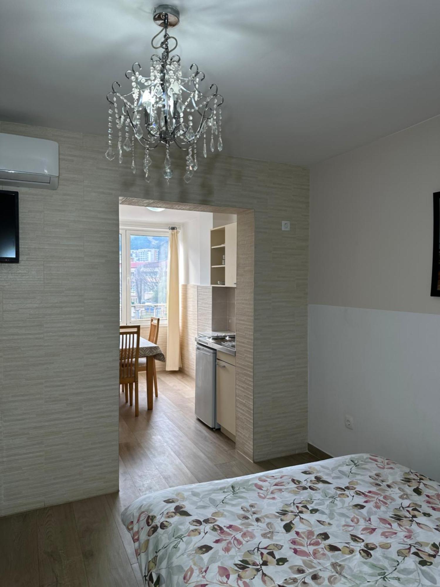 Apartmani Simona Budva Eksteriør bilde