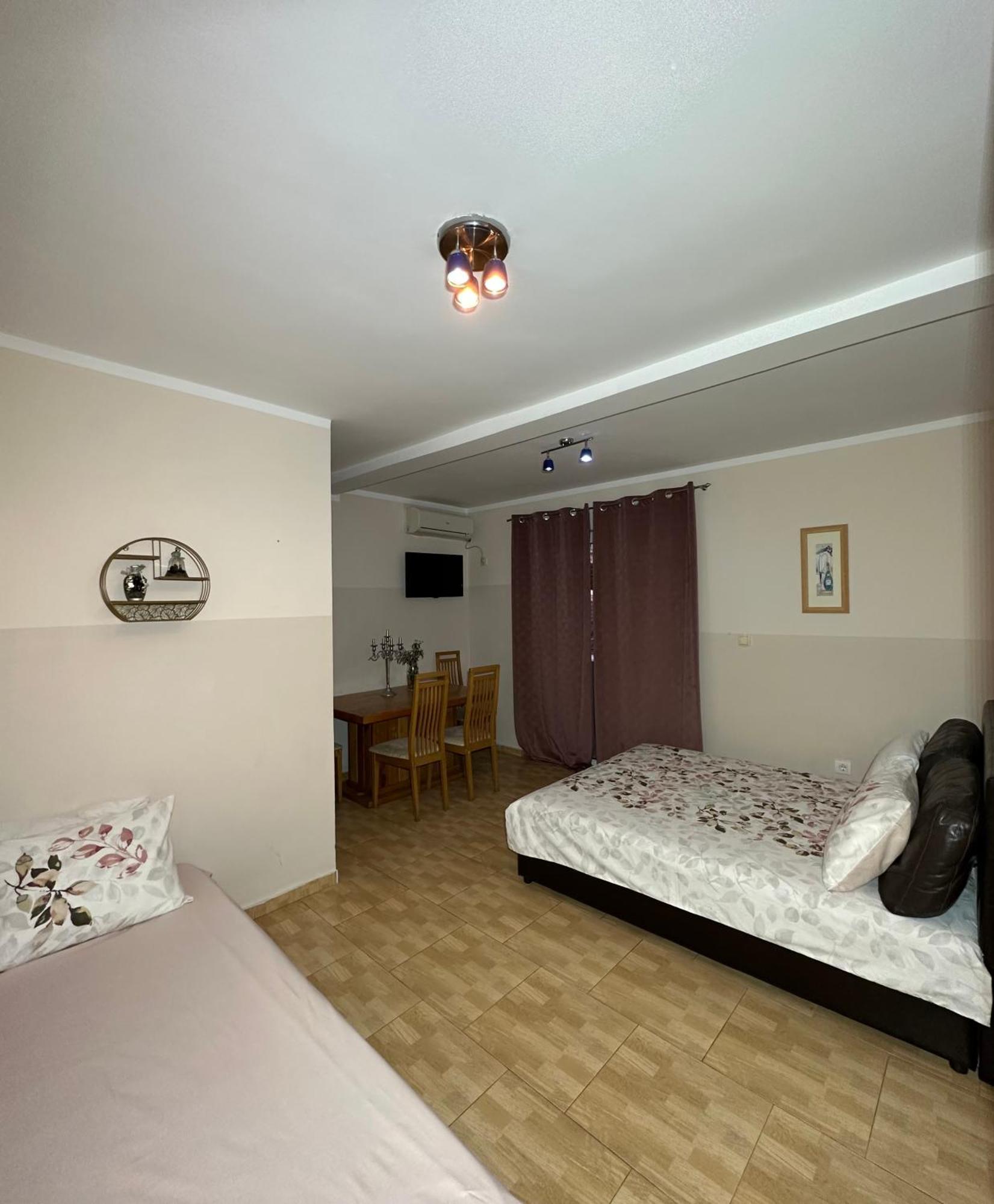 Apartmani Simona Budva Eksteriør bilde