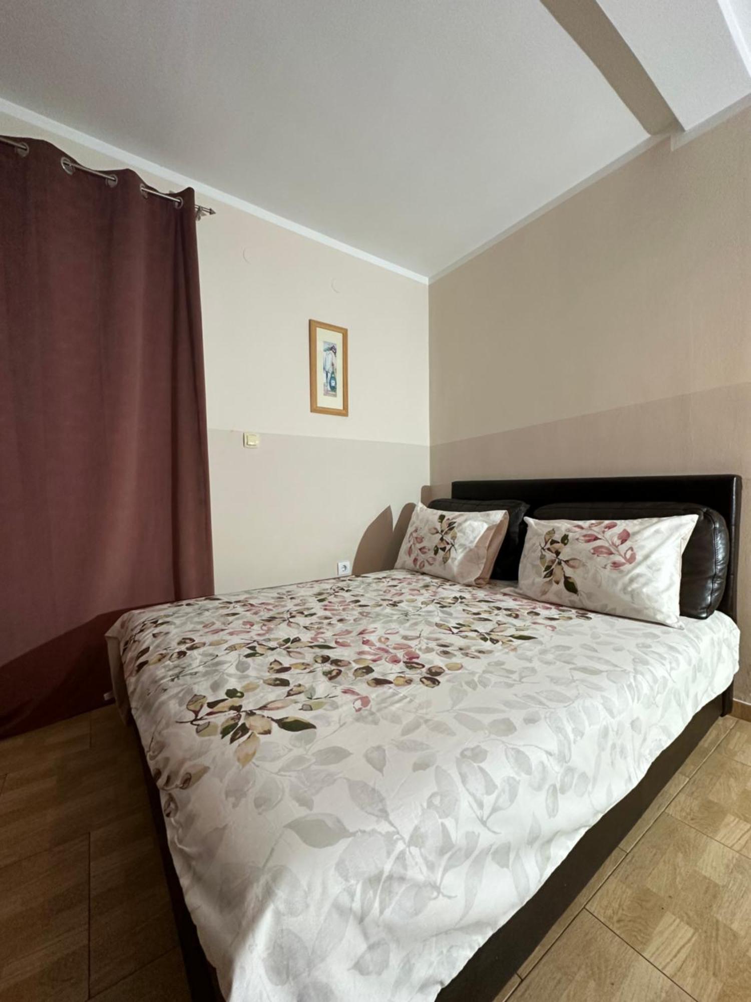 Apartmani Simona Budva Eksteriør bilde