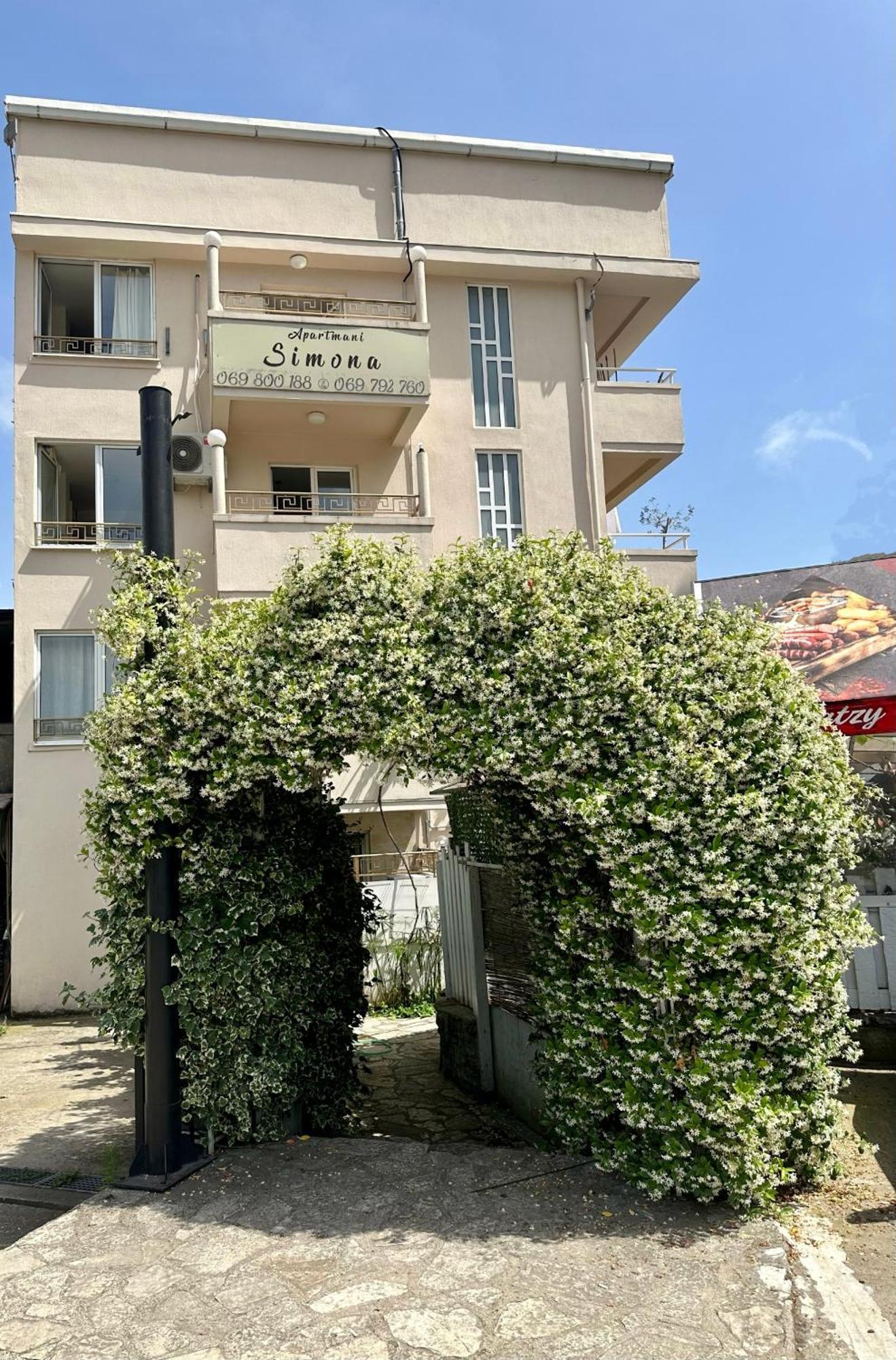 Apartmani Simona Budva Eksteriør bilde